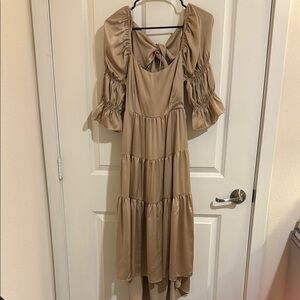 Elegant Tan Dress with Puff Sleeves